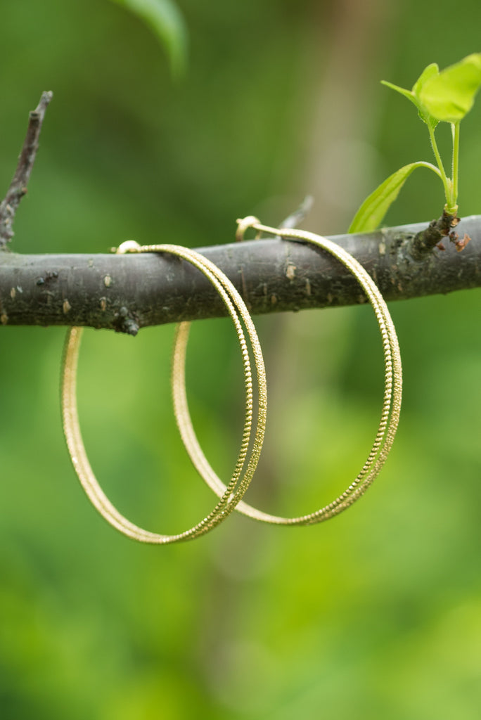 Savannah Hoop 1 3/4 - Gold