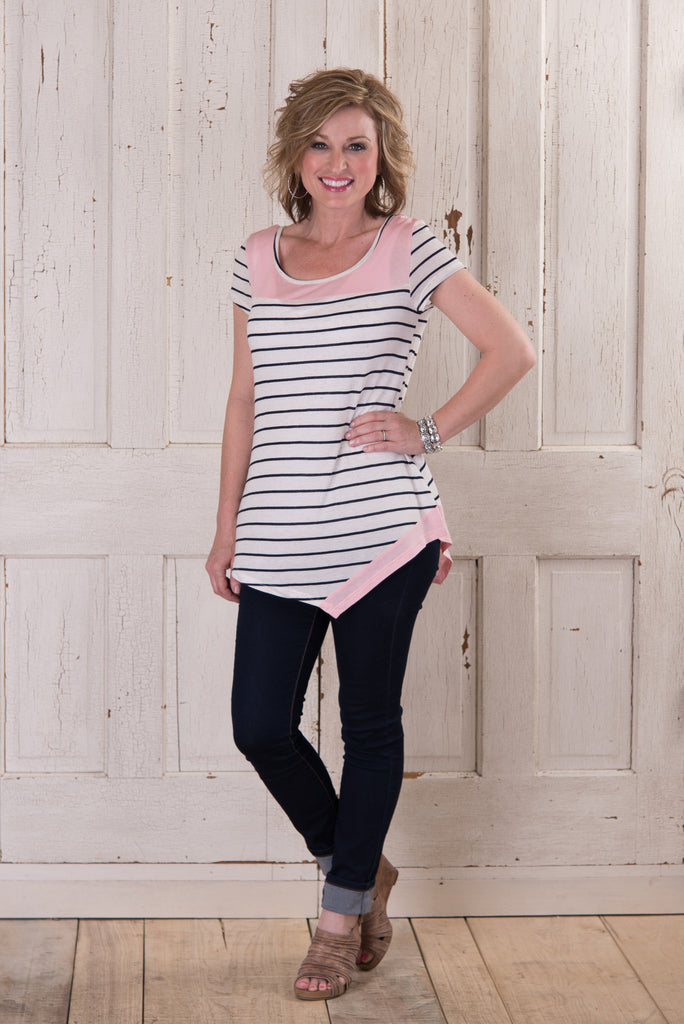Subtle Statement Top - Pink/Navy